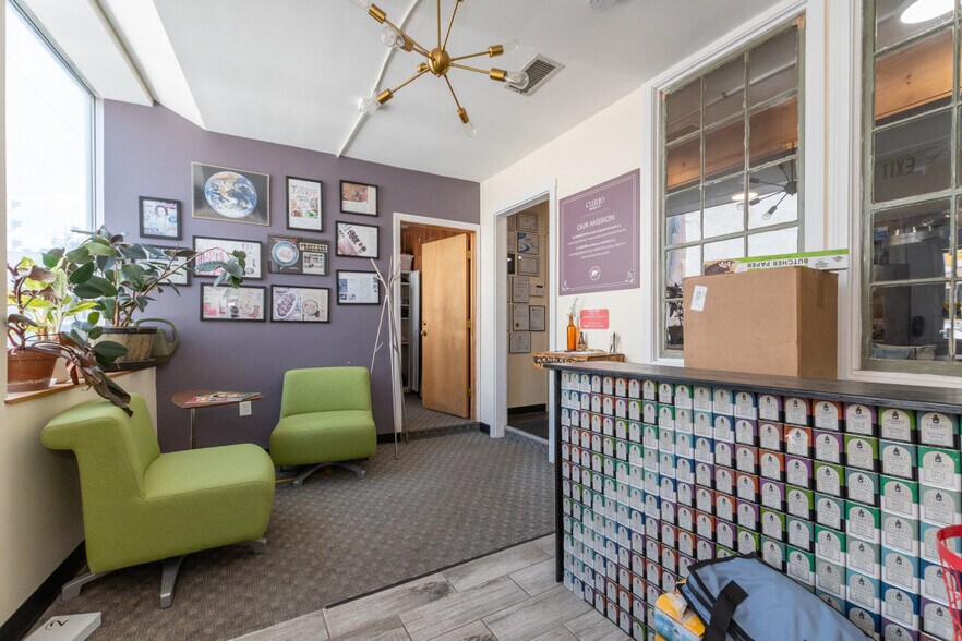 More Photos Of 10-12 Park St, Winchester Flex For Lease