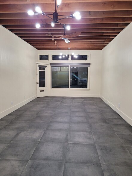 More Photos Of 385 Delmas Ave, San Jose Storefront For Lease