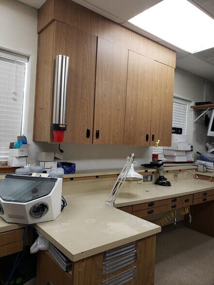 More Photos Of 8035 Madison Ave, Citrus Heights Medical For Sale