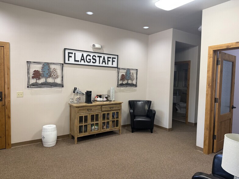 More Photos Of 1338 W Forest Meadows St, Flagstaff Medical For Lease