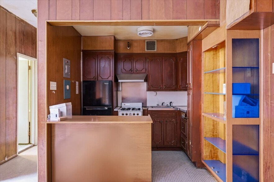 More Photos Of 200 W 139th St, New York Apartments For Sale