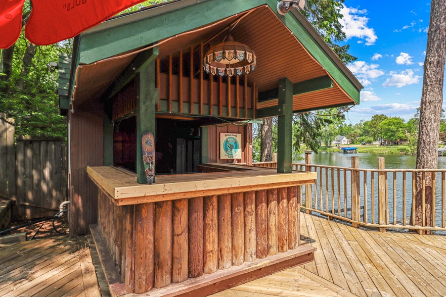 More Photos Of 419 N Railroad St, Eagle River Restaurant For Sale