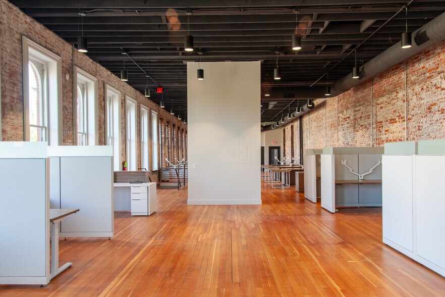 More Photos Of 28 E Main St, Walla Walla Office For Lease