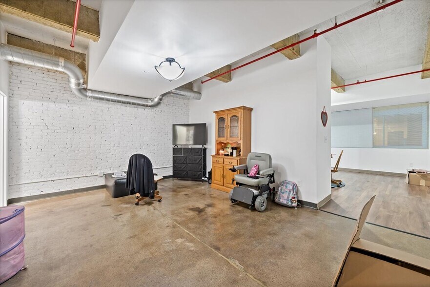 More Photos Of 128 N 8th St, Allentown Warehouse For Sale