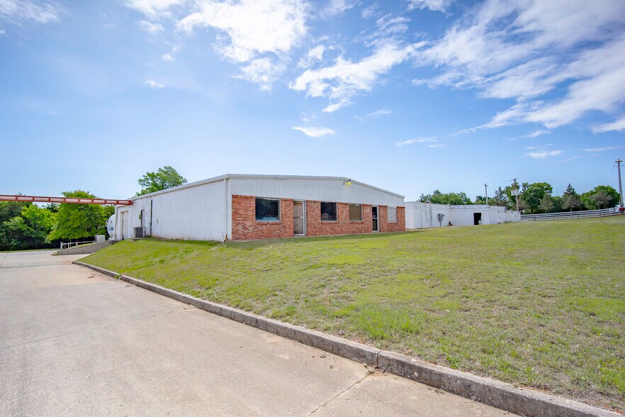 More Photos Of 1820 N Council Rd, Blanchard Food Processing For Sale