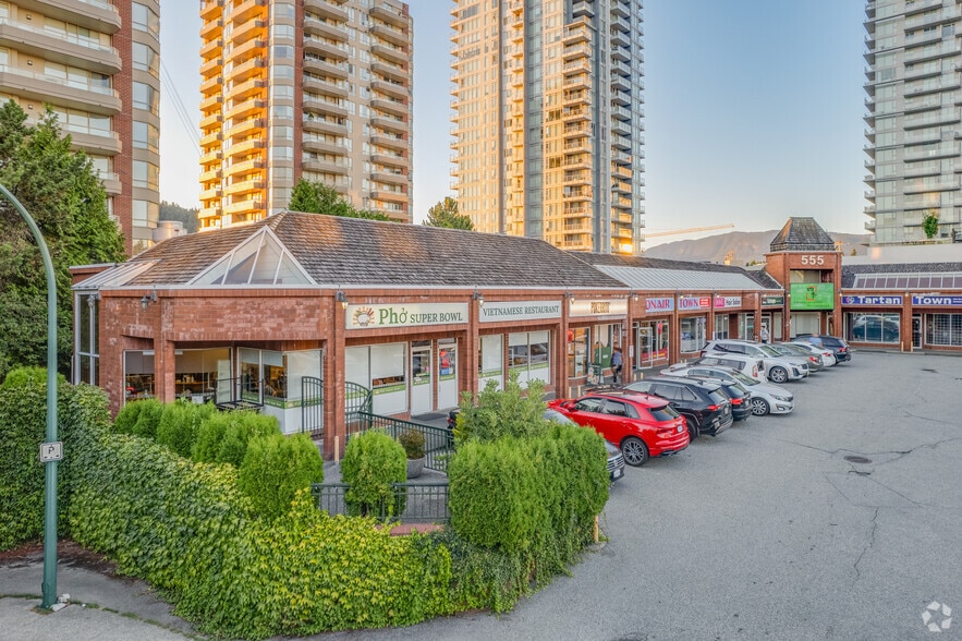 More Photos Of 555 Clarke Rd, Coquitlam Storefront Retail Office For Lease