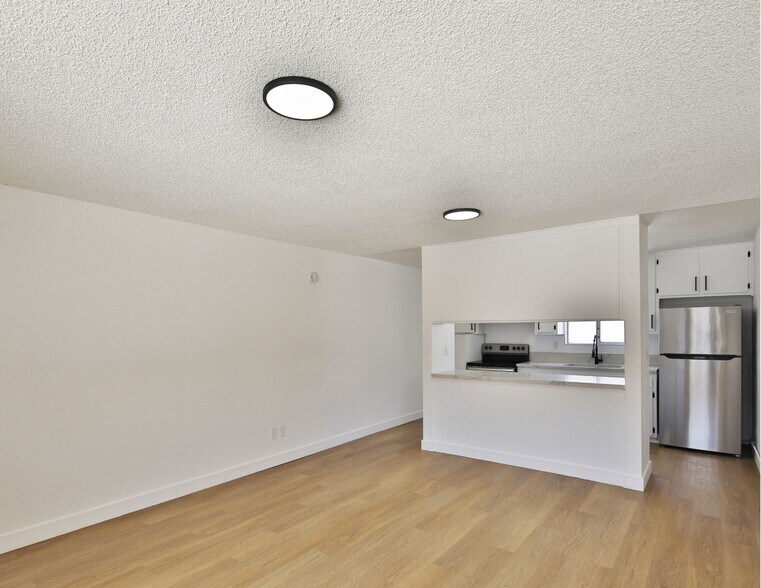 More Photos Of 26674 Ward St, Highland Apartments For Sale