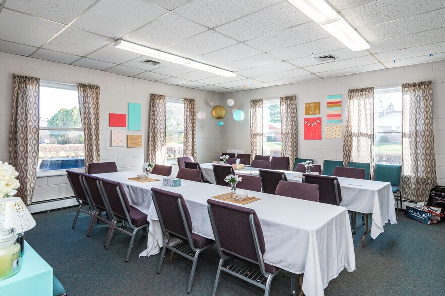 More Photos Of 4445 Wilmington Pike, Dayton Religious Facility For Sale