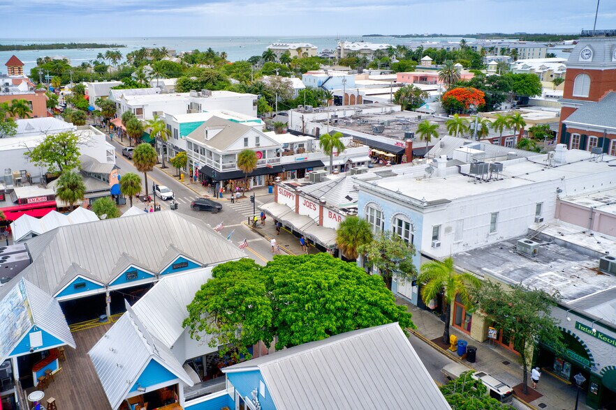 More Photos Of 211 Duval St, Key West General Retail For Lease