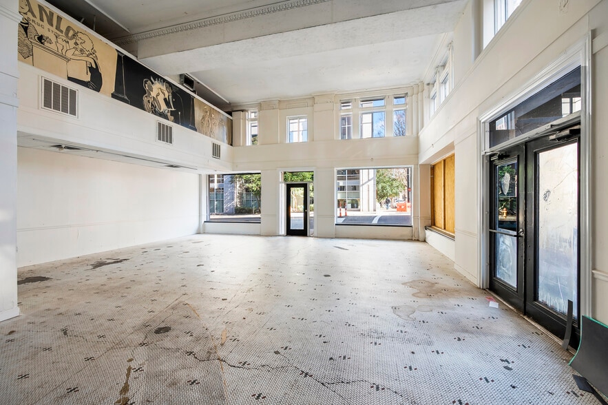 More Photos Of 101 W 4th St, Winston-Salem Office For Lease