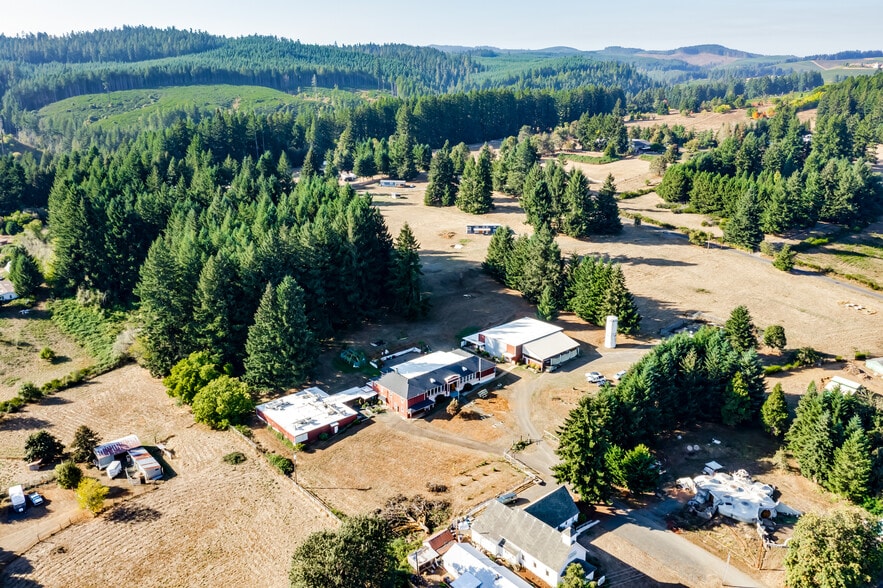 More Photos Of 80304 Old Lorane Hwy, Eugene Lodge Meeting Hall For Sale