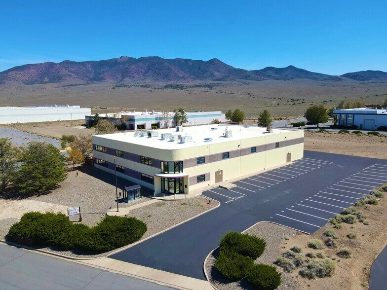 More Photos Of 5 Airpark Vista Blvd, Dayton Manufacturing For Lease