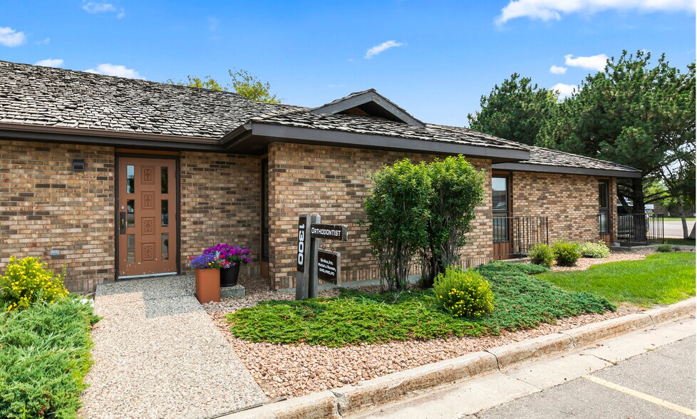 More Photos Of 1300-1325 23rd St S, Fargo Medical For Lease