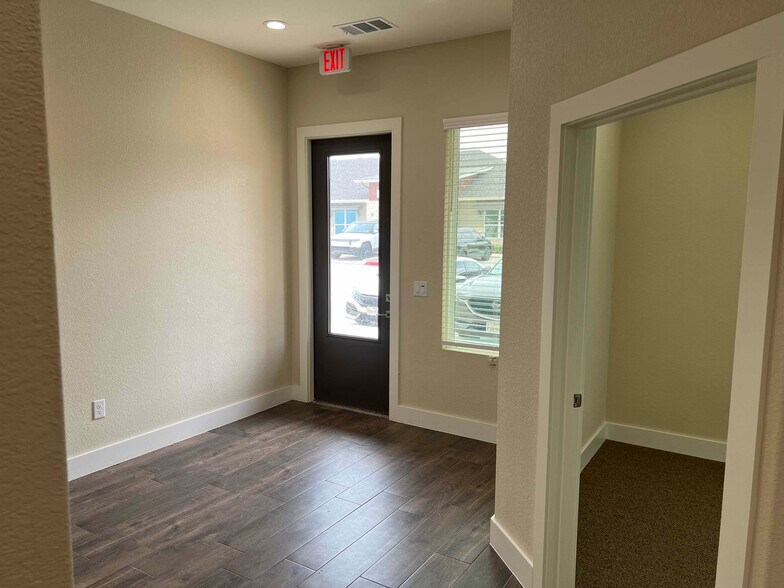 More Photos Of 2951 FM 1460, Georgetown Office For Sale