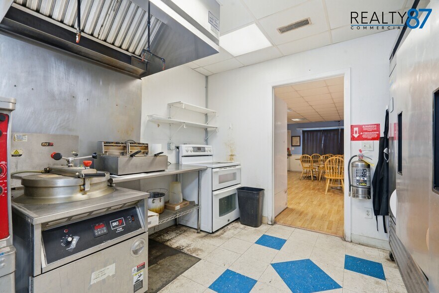 More Photos Of 5913 Troy Mills rd, Coggon General Retail For Sale