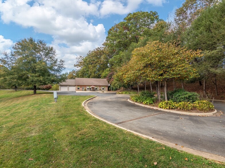 More Photos Of 355 Johnson Dr, Canton Specialty For Sale