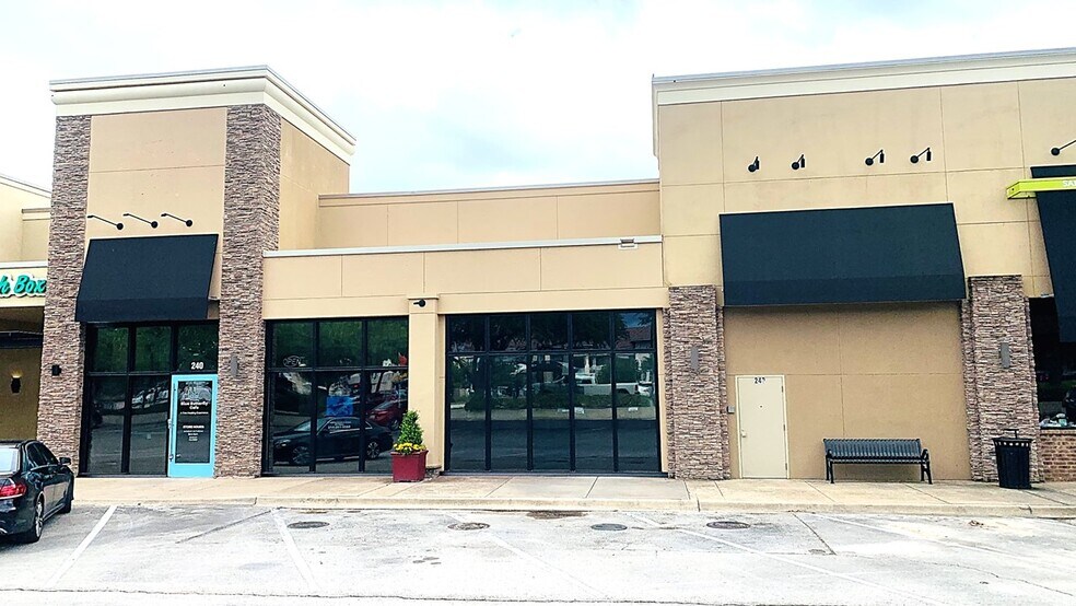 More Photos Of 6333 Camp Bowie Blvd, Fort Worth General Retail For Lease