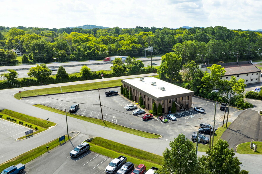 More Photos Of 7113 Peach Ct, Brentwood Medical For Lease