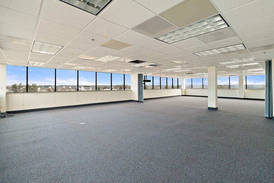 More Photos Of 4221 Walney Rd, Chantilly Office For Lease