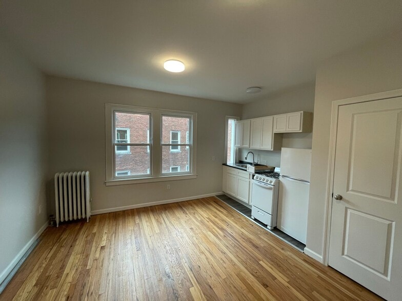More Photos Of 37-39 Charter Oak Pl, Hartford Apartments For Sale
