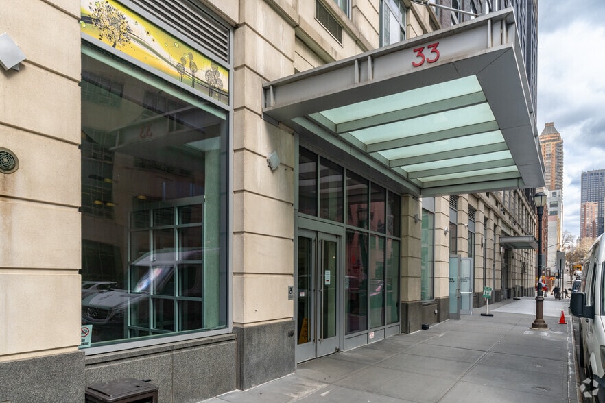 More Photos Of 33 West End Ave, New York Apartments For Lease