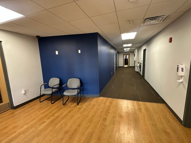 More Photos Of 2217 E 9th St, Cleveland Office For Lease