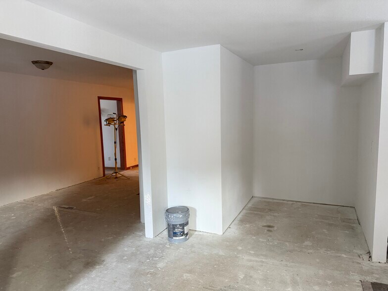 More Photos Of 213 S Adams St, Saint Croix Falls Medical For Lease