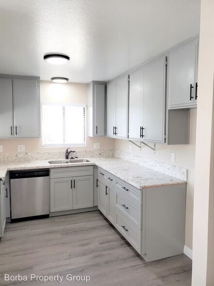 More Photos Of 2506 E 6th St, Long Beach Multifamily For Sale