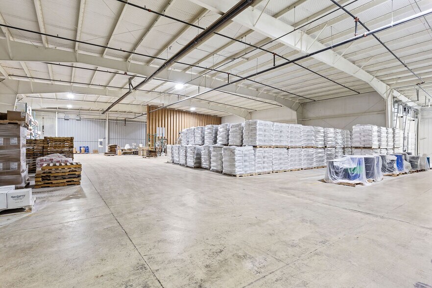 More Photos Of 2000 Ashley Rd, Morris Manufacturing For Sale