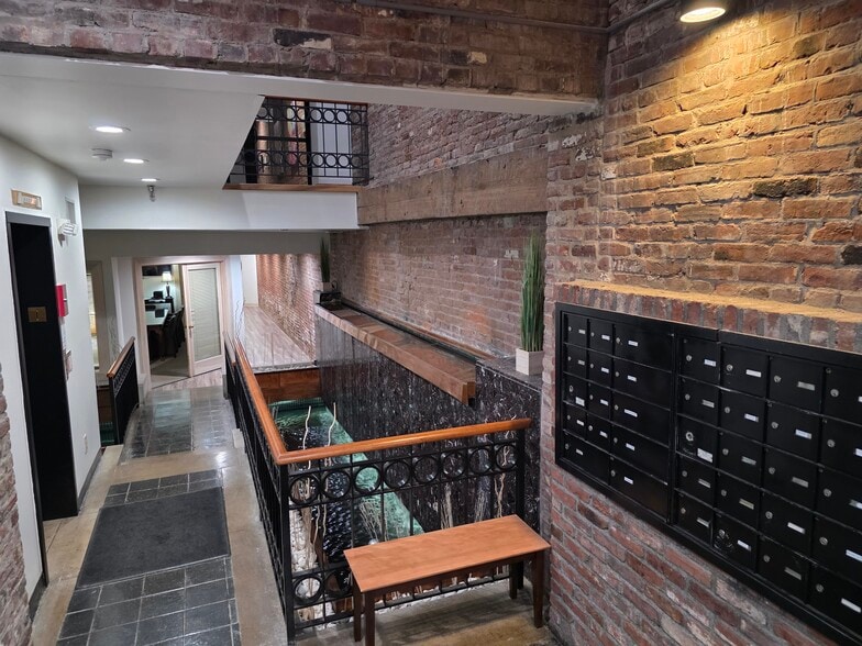 More Photos Of 101 N 7th St, Louisville Loft Creative Space For Lease