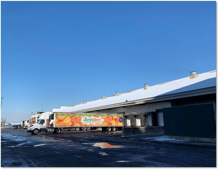 More Photos Of 9 29th St, Brooklyn Distribution For Lease