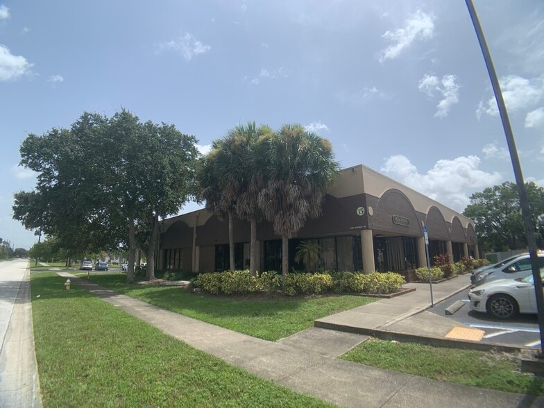 More Photos Of 13191 Starkey Rd, Largo Office For Sale