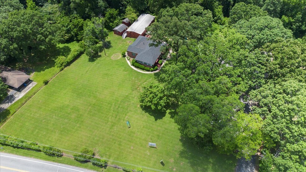 More Photos Of 2365 County Line Rd, Atlanta Daycare Center For Sale