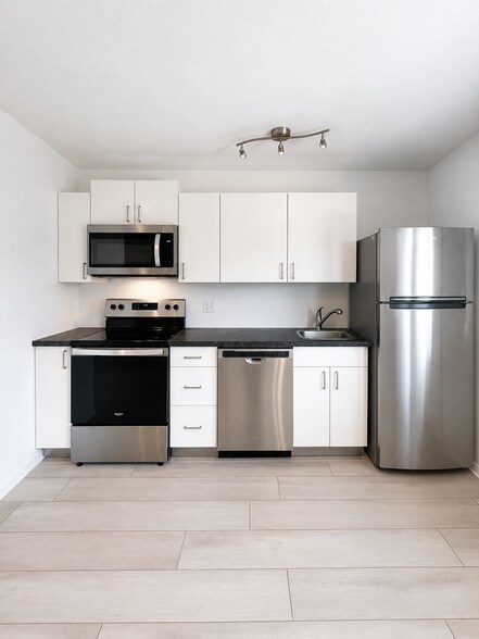 More Photos Of 521 Sinclair, Reno Apartments For Sale