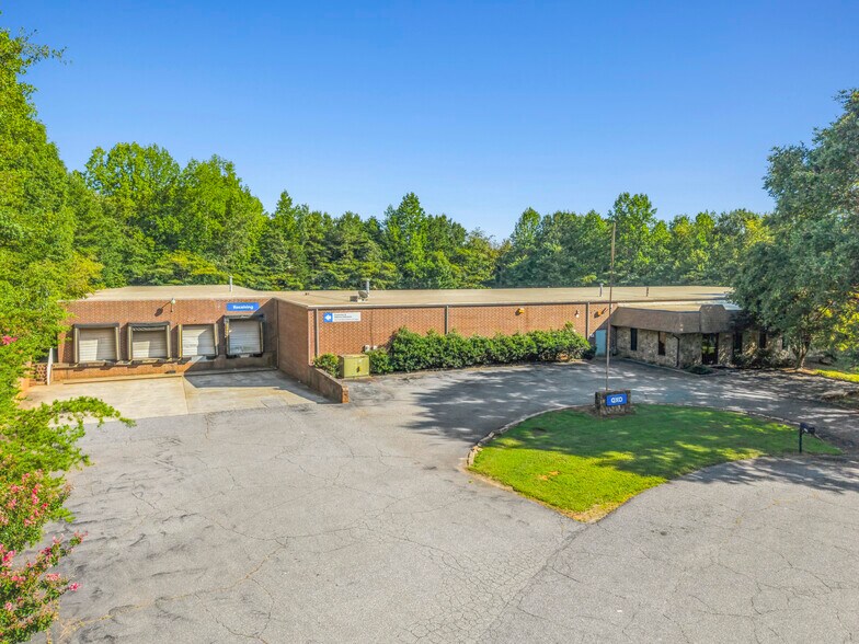 More Photos Of 461 19th St SE, Hickory Warehouse For Sale