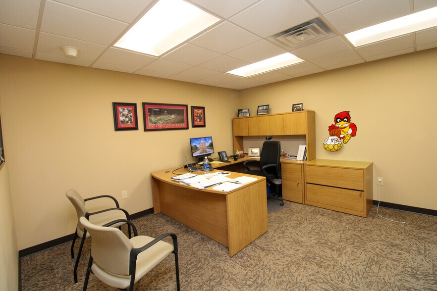 More Photos Of 100 E 3rd St, Galva Office For Sale