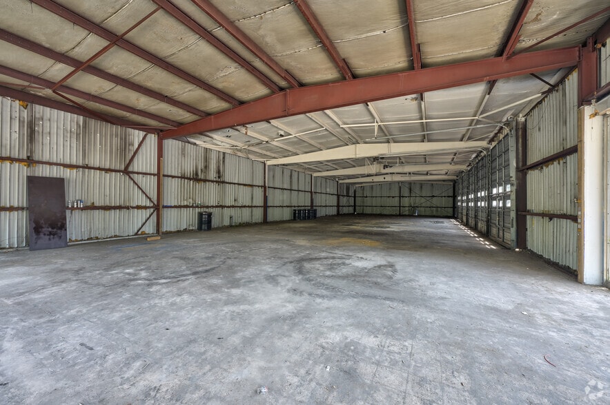 More Photos Of 2-88 N Main St, New City Unknown For Lease