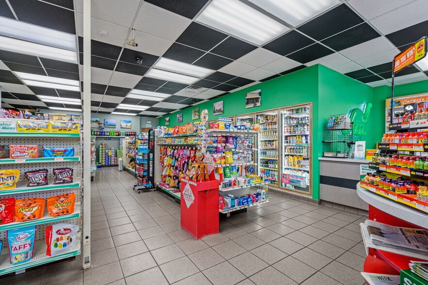More Photos Of 1400 14th St NW, Austin Service Station For Sale