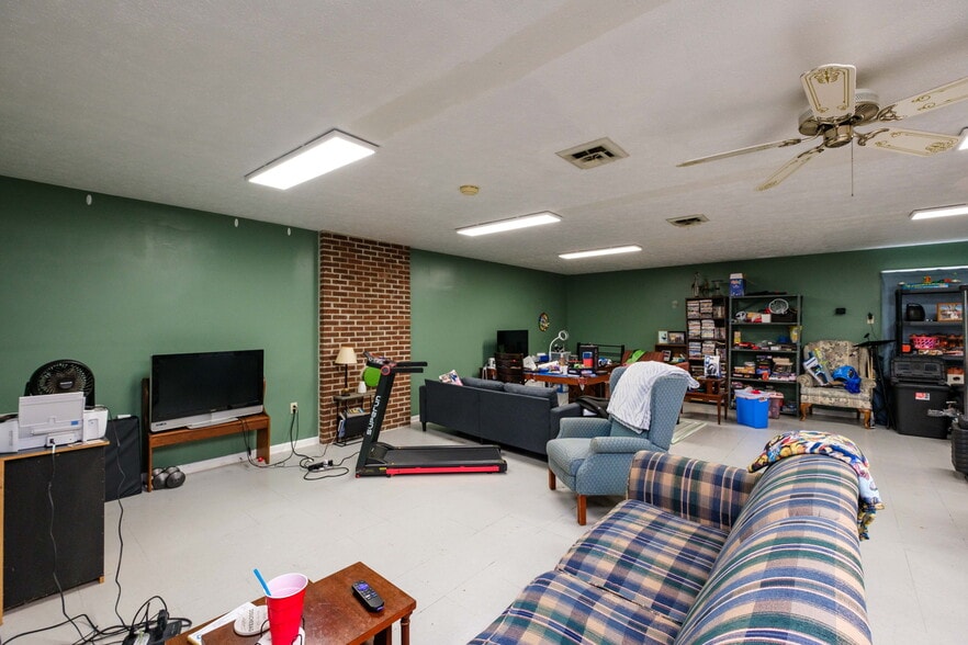 More Photos Of 5700 Edinburg Gap Rd, Fort Valley Religious Facility For Sale