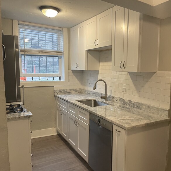 More Photos Of 146 N Logan St, Denver Specialty For Sale