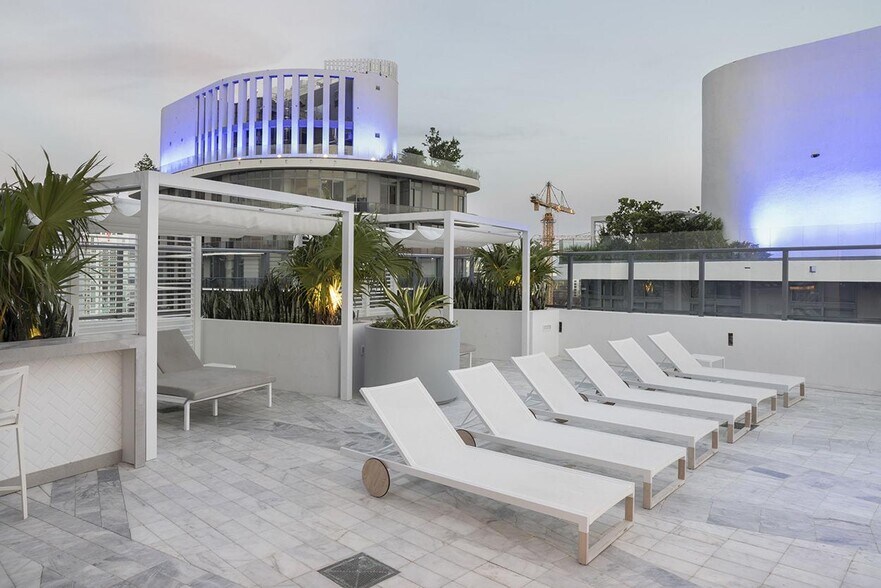 More Photos Of 86 SW 8th St, Miami Apartments For Lease