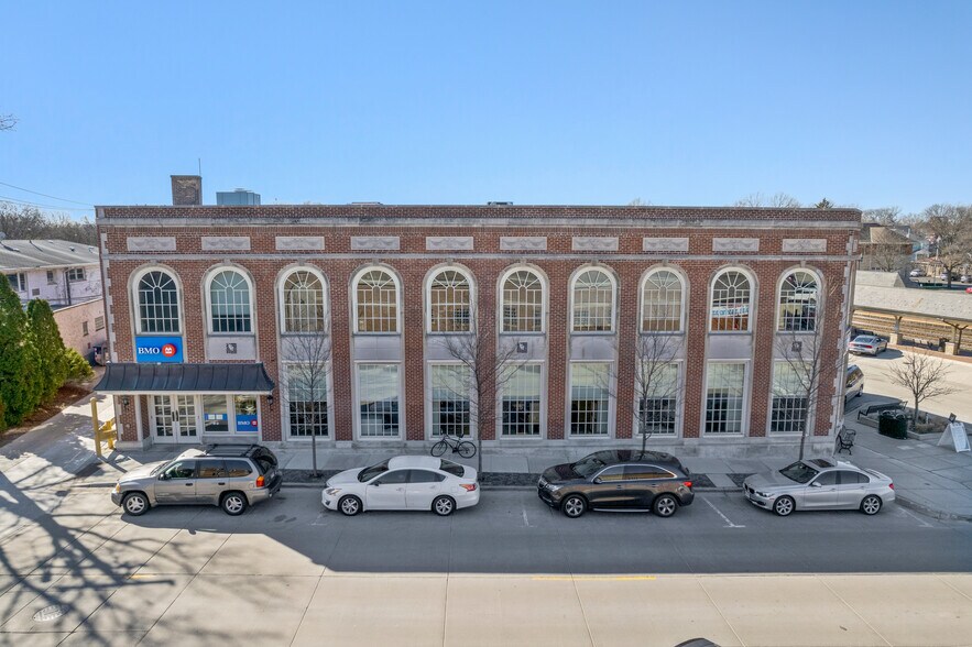 More Photos Of 901-903 Burlington Ave, Western Springs Loft Creative Space For Lease