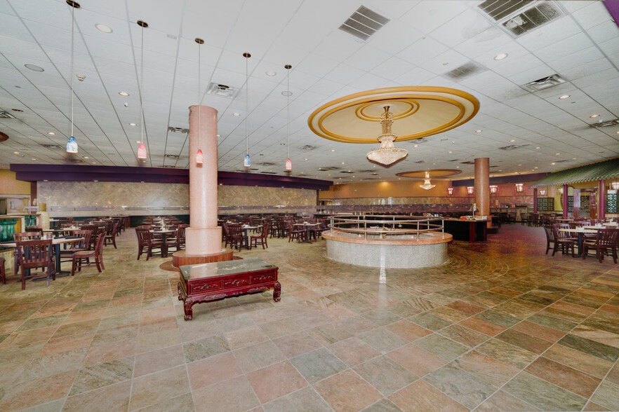 More Photos Of 5421 Fm-1960 Rd E, Humble Restaurant For Sale
