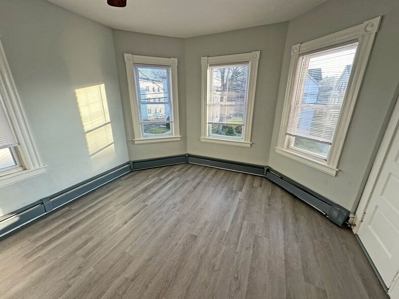 More Photos Of 266 High St, New Britain Apartments For Sale