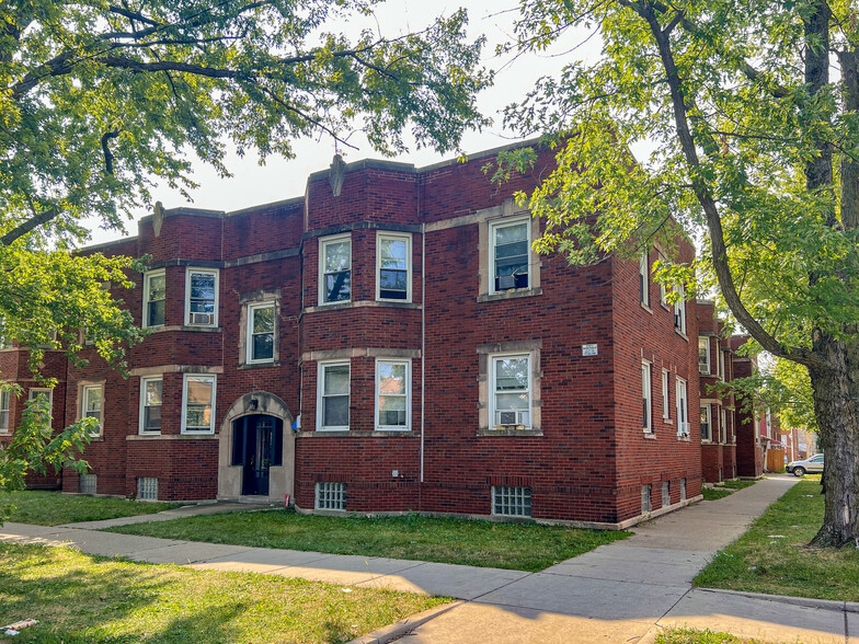 Primary Photo Of 5055 W Wrightwood Ave, Chicago Apartments For Sale