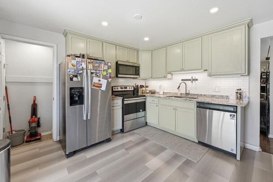 More Photos Of 13611 E Nevada Pl, Aurora Multifamily For Sale