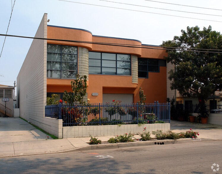 More Photos Of 15200 Mansel Ave, Lawndale Office For Lease