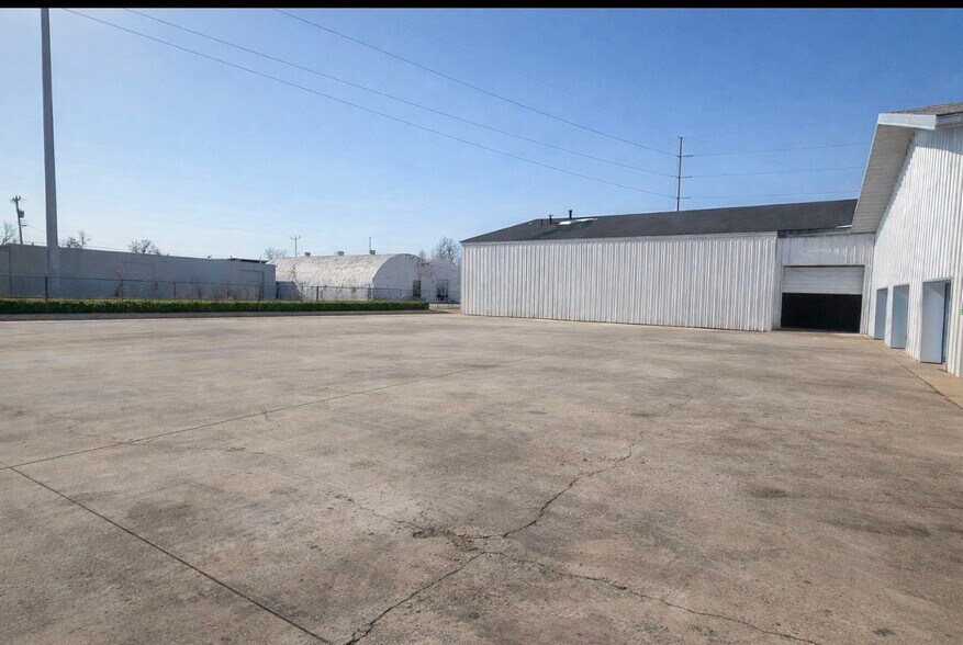 Primary Photo Of 1244 NW 4th St, Oklahoma City Warehouse For Lease