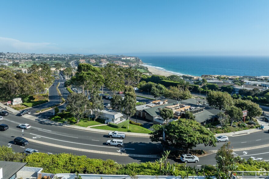 More Photos Of 32860 Pacific Coast Hwy, Dana Point Freestanding For Lease