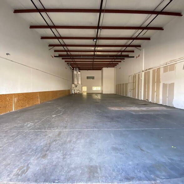 More Photos Of 4333 Silver Star Rd, Orlando Warehouse For Sale